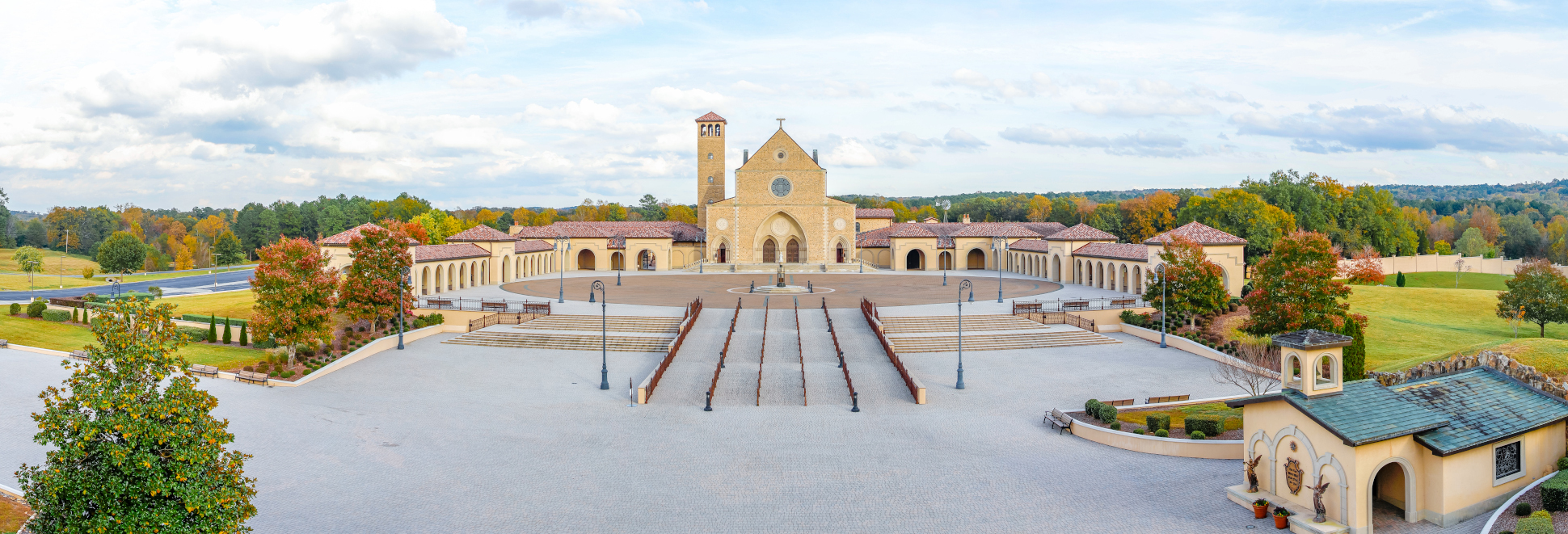 panoramic view of the shrine's piazza